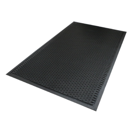SuperScrape Outdoor Rubber Mat-Solid Black used by hotel and hospitality teams